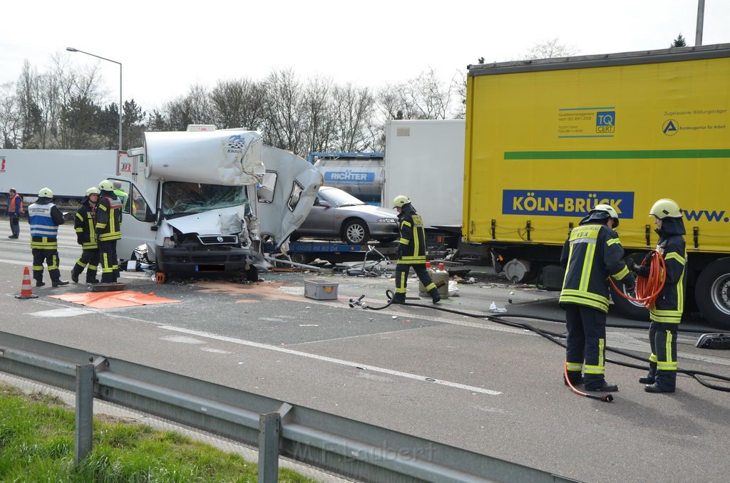 Schwerer VU A 3 Rich Oberhausen kurz vor AS Leverkusen P176.JPG - Miklos Laubert